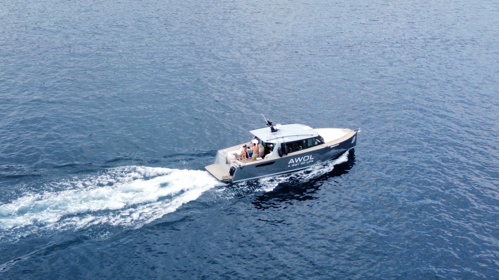 Transfer brzim čamcem Hvar ⇄ Korčula-Colnago 45 Kabina